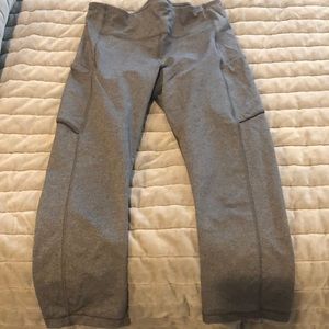 Reposhing Lululemon speed up crop